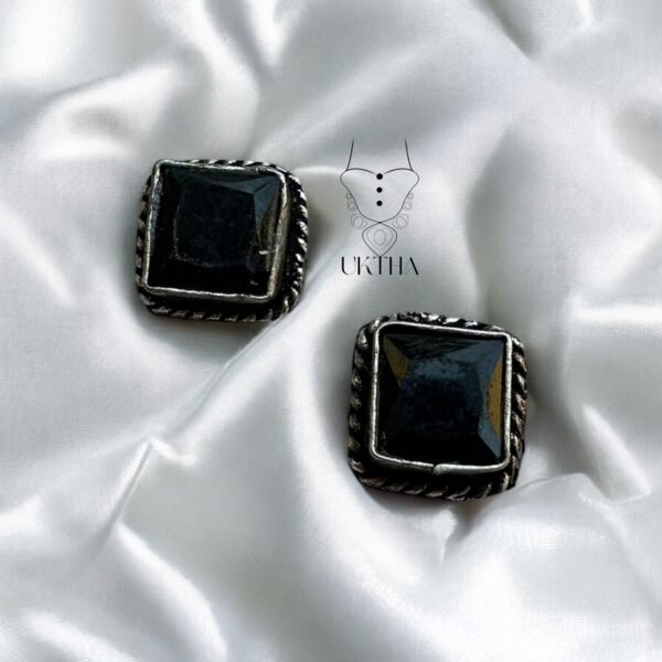 Uktha Jewellery