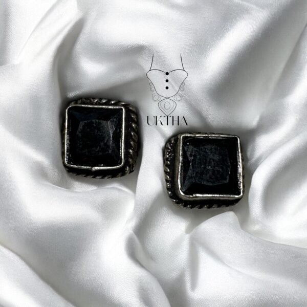Uktha Jewellery