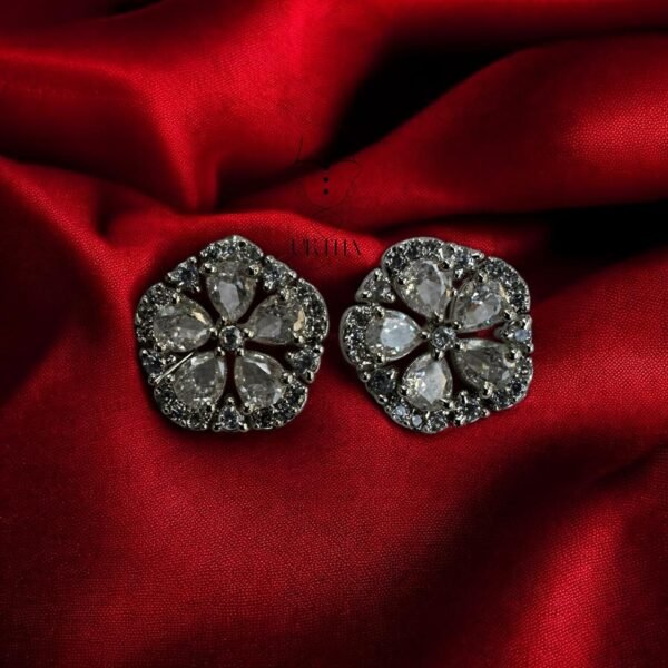 Uktha Jewellery - Image 2