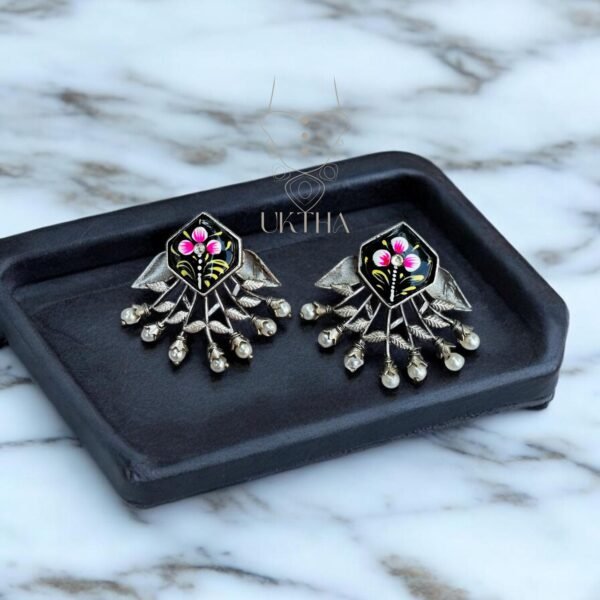 Uktha Jewellery