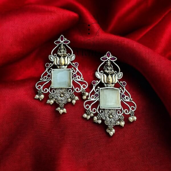 Uktha Jewellery