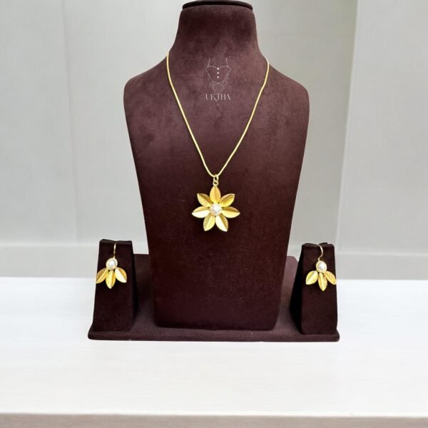Uktha Jewellery