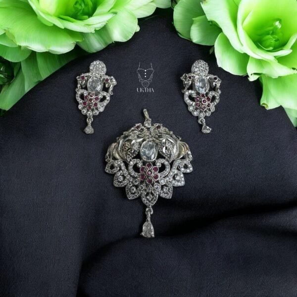 Uktha Jewellery - Image 2